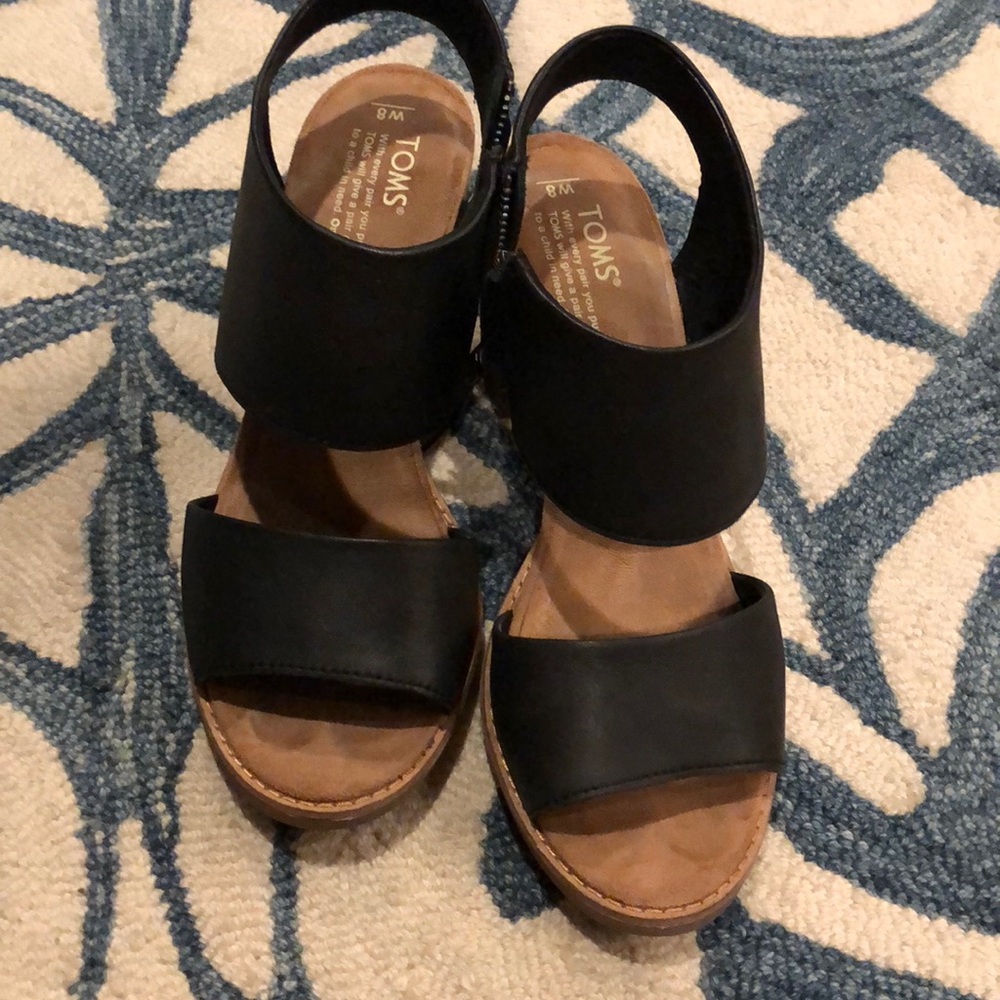 Toms heels
